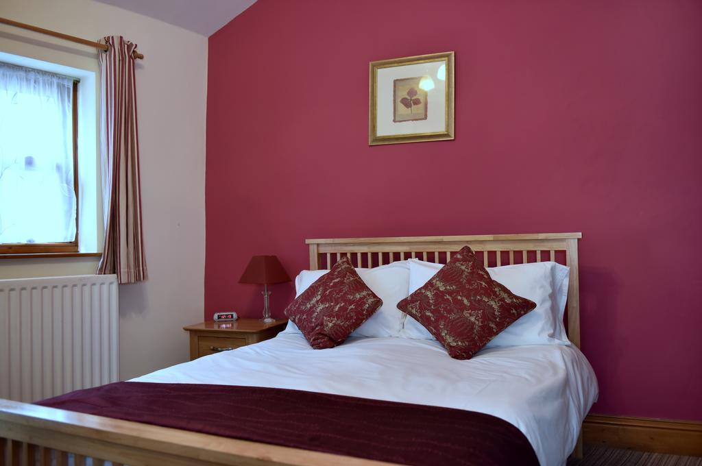Bolton Arms Hotel Redmire Kültér fotó